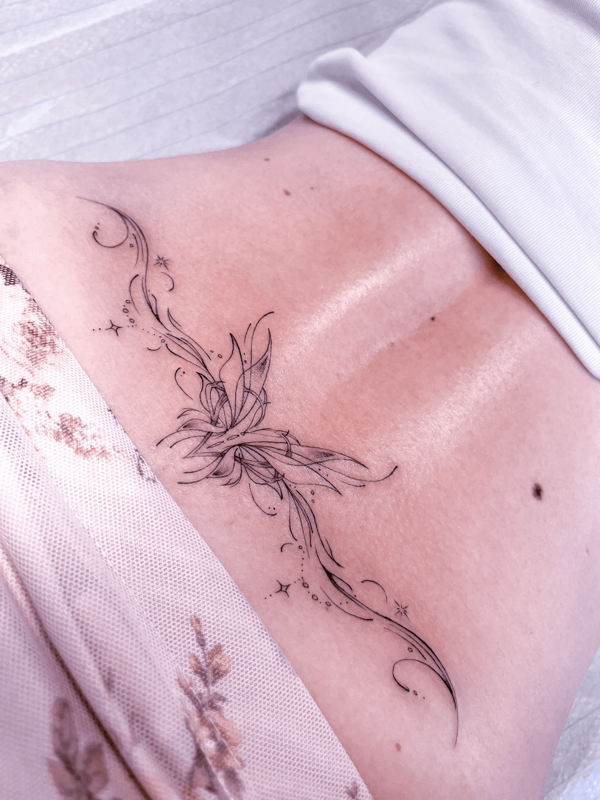 Grafinė tatuiruotė nuo Senga Tattooer